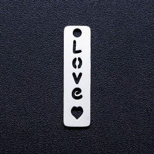 Ocelový přívěsek -  destička s textem LOVE + srdce