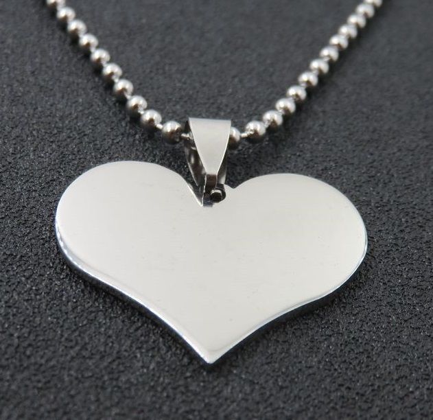 Ocelový přívěsek srdíčko