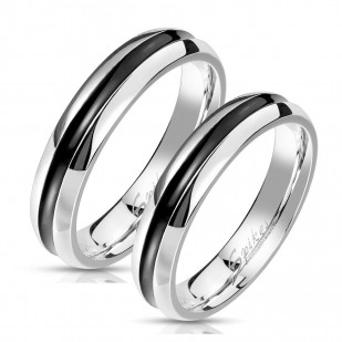 OPR0113 Ocelové snubní prsteny s černým pruhem