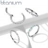 Segment kruh - helix / cartilage / tragus piercing TITAN (čirá)