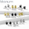 Titanové náušnice se čtvercovým zirkonem (3 x 3 mm)