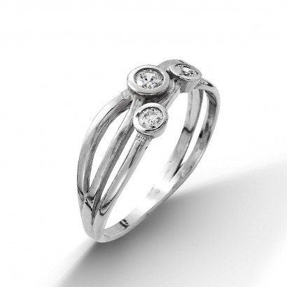 Stříbrný prsten se 3mi zirkony (1,89 g, 52)