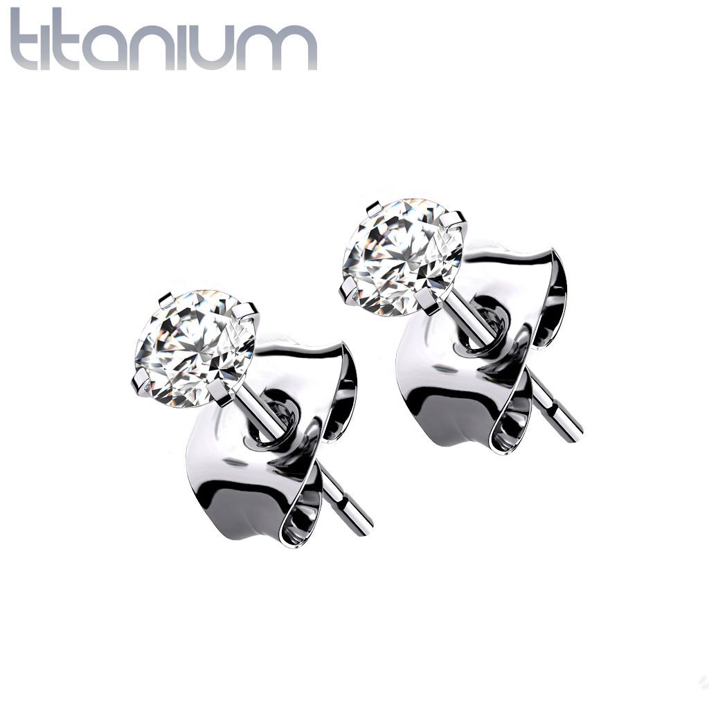 Titanové náušnice se zirkony (2 mm) - KM2013-02
