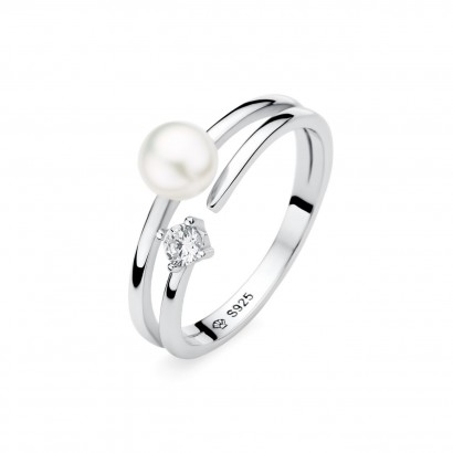 Stříbrný prsten s perlou a zirkonem (52)