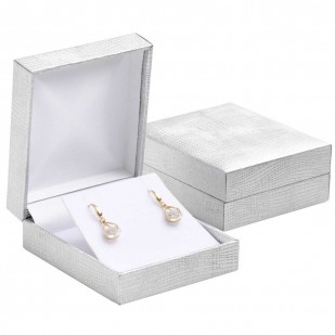Stříbrná koženková krabička na náhrdelník nebo náušnice