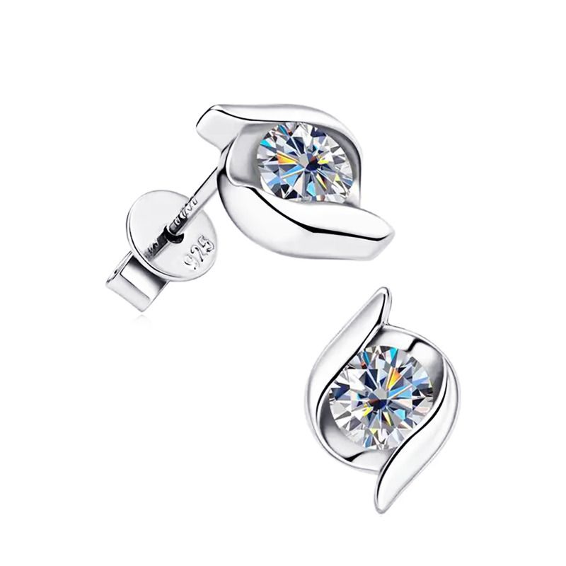 NUBIS Stříbrné náušnice s moissanity - MN149