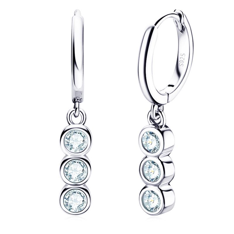 NUBIS Stříbrné visací náušnice s moissanity - MN134