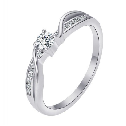 Stříbrný prsten se zirkony (52)