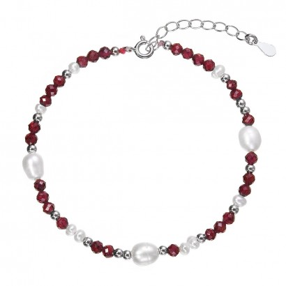 Stříbrný náramek s perlami a granáty 13113.3