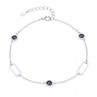 Stříbrný náramek s oválky a černými kameny