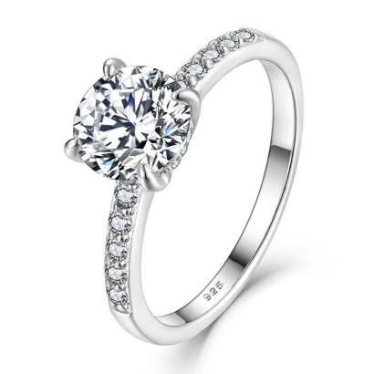 Stříbrný zásnubní prsten s MOISSANITY (52)