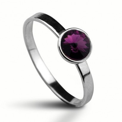 Stříbrný prsten s kamenem Crystals from Swarovski®, barva: AMETHYST (1,44 g, 54)