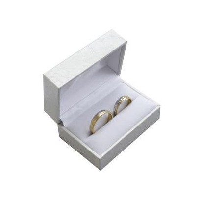 Bílá koženková krabička na snubní prsteny