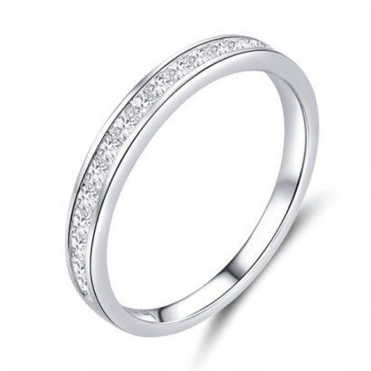 Stříbrný prsten se zirkony (1,54 g, 54)